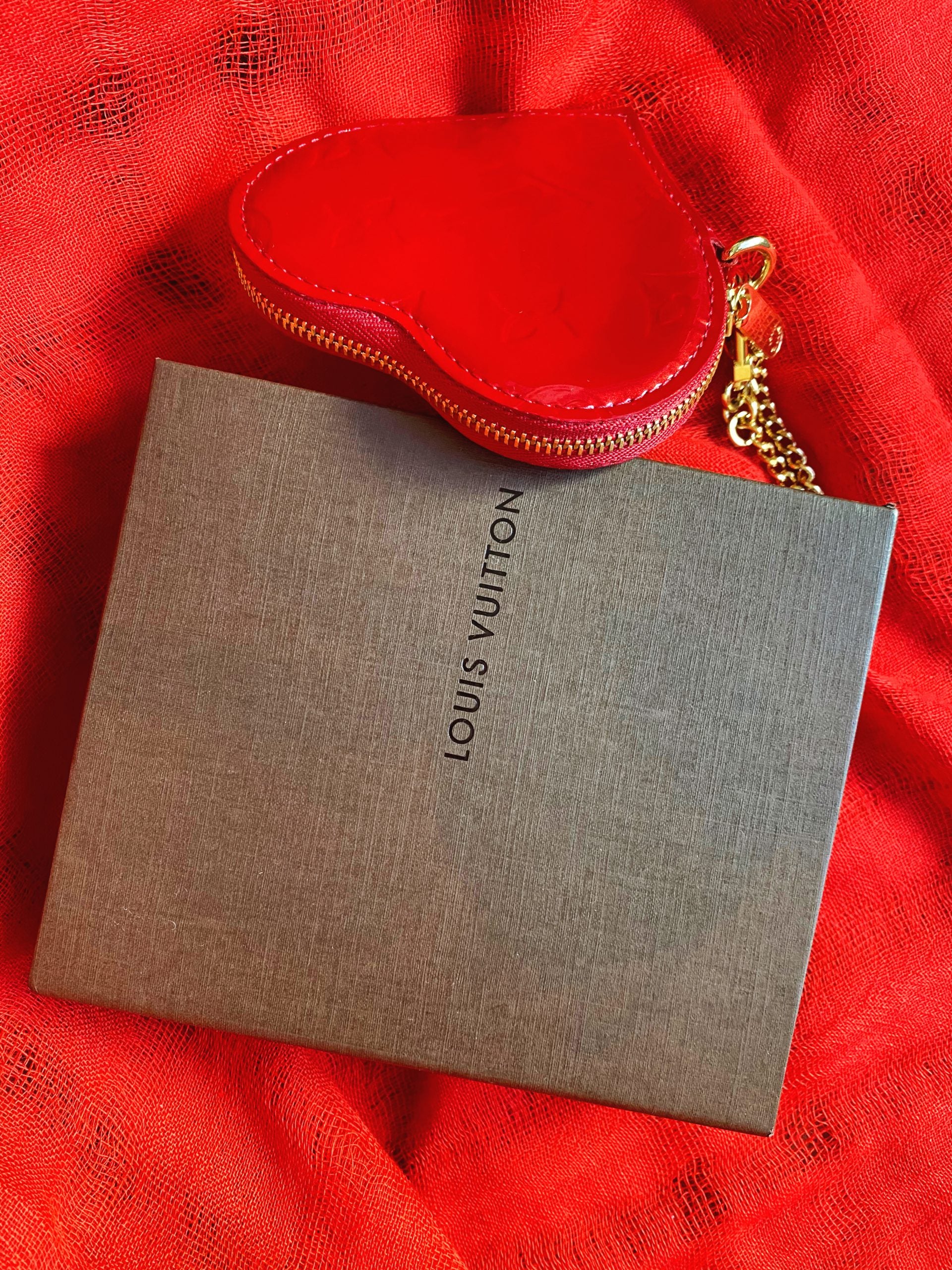 Louis Vuitton Red Vernis Leather Heart Wristlet Coin Pouch –