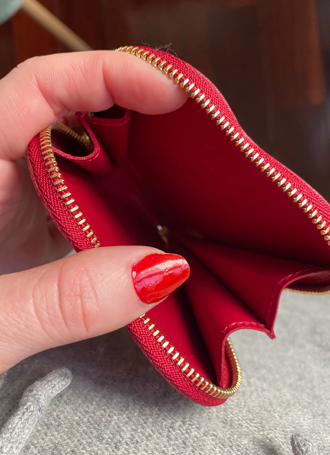 LOUIS VUITTON Vernis Heart Coin Purse Rouge Fauviste - MyDesignerly